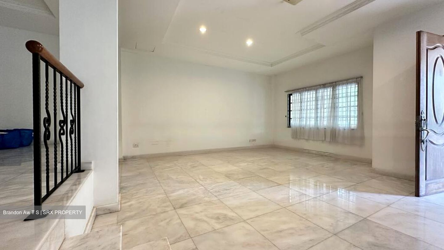 Namly Place (D10), Semi-Detached #460413551